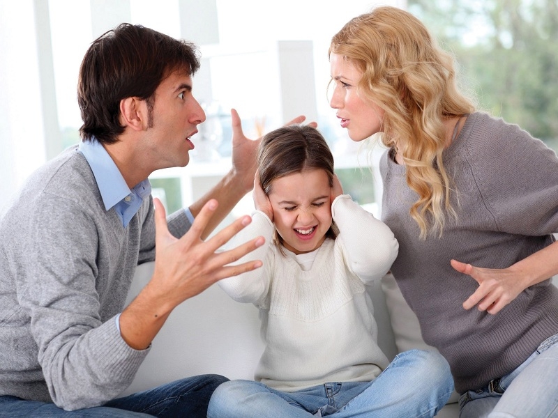 mơ thấy bố mẹ cãi nhau